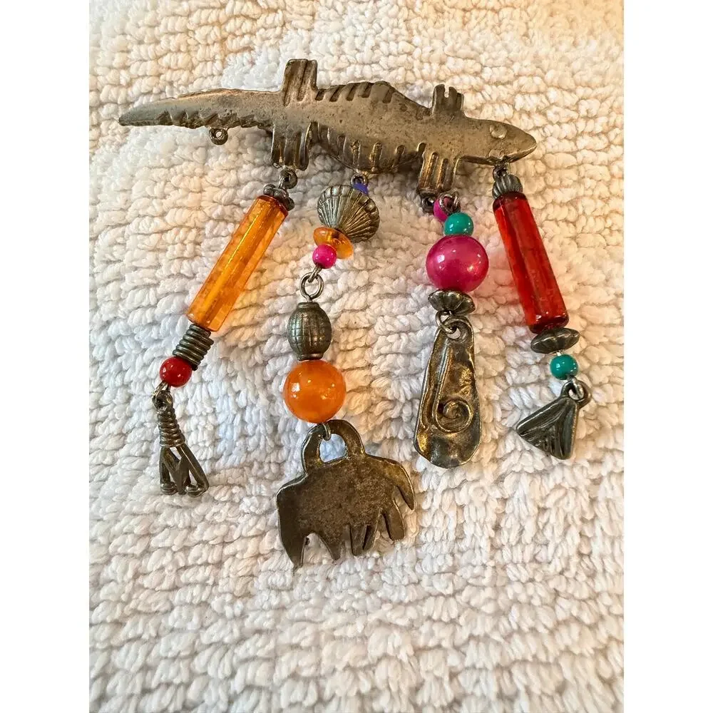 Vintage Southwest Lizard Gecko Brooch Dangle Beads Pewter Tone Artisan Pin